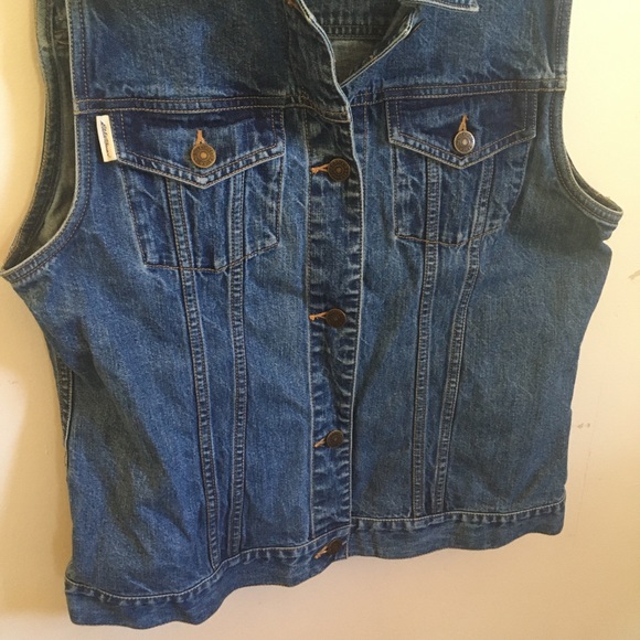Eddie Bauer Denim sleeveless jacket - Picture 4 of 6